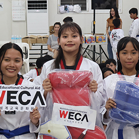 필리핀 바콜 수상가옥 태권도교실 도복전달식