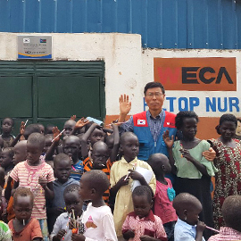 남수단 위카유치원 단체사진