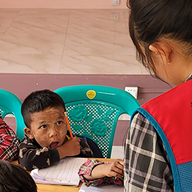 Myanmar Mae Taung Yua language school children