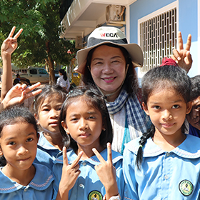 Children from Deoksin School in Cambodia
