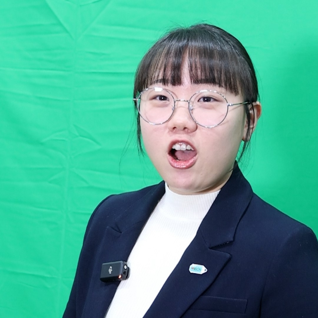 Dorothy, a weathercaster