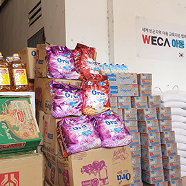 Delivery of goods to Cambodian sponsored children_2